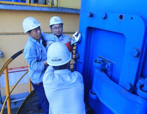 星空体育登录官网_星空（中国）,公司职工作业                                          